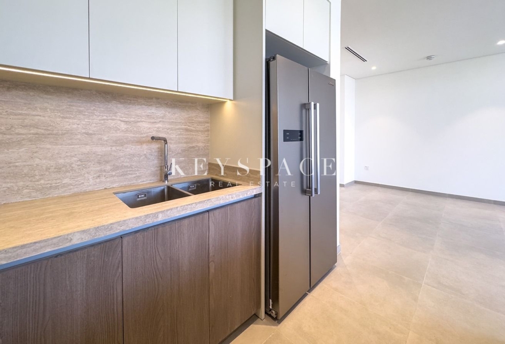 3BR VILLA l G + 1 Floor l SINGLE ROW l NEAR TO PARK l UNFURNISHED